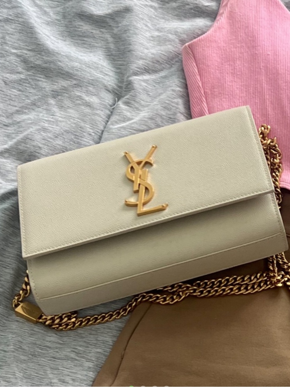 Saint Laurent Kate Medium YSL Crossbody Bag in Grained Cream - Picture 5 of 6